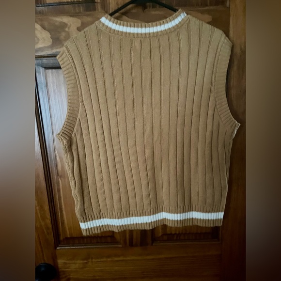 Knitted vest mustard color - Picture 3 of 4